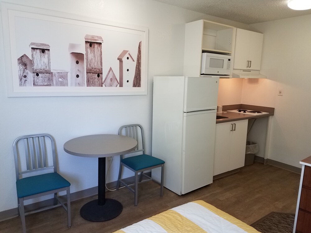 InTown Suites Extended Stay San Antonio TX Leon Valley South - photo 7