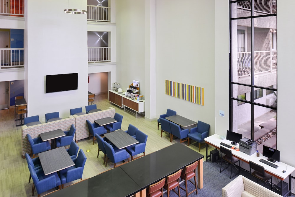 Holiday Inn Express Palm Desert by IHG - photo 49