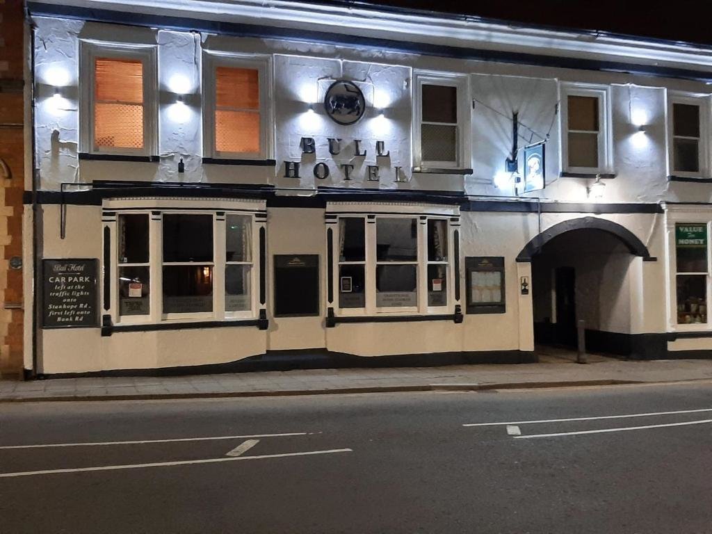 The Bull Hotel — hotel in Horncastle