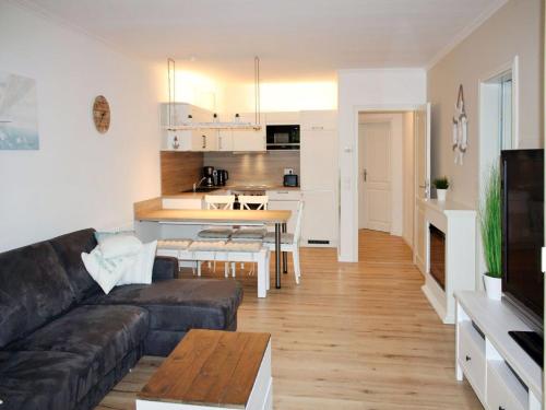 Dünenpark Binz Komfortplus Ferienwohnung mit 2 Schlafzimmern und Terrasse im Erdgeschoss 276 — 4-Star Luxury Hotel in Ostseebad Binz, Germany