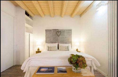 A Casa di Ale Lago Maggiore Private outdoor sauna — 4-Star Luxury Hotel in Angera, Italy