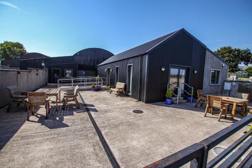 Cow Byre Accommodation - carbon neutral hotel in Larne