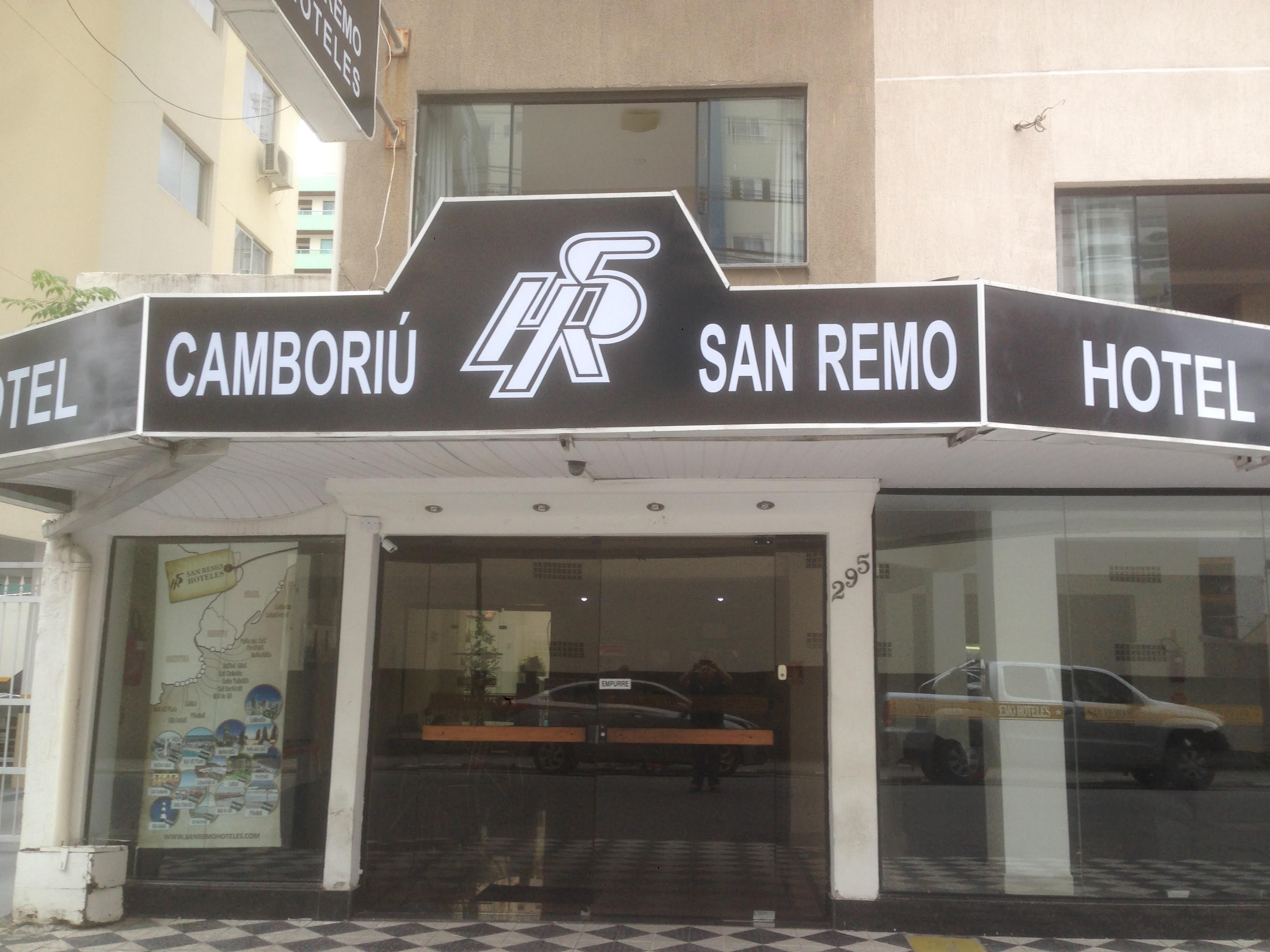 San Remo Camboriú Internacional in Balneario Camboriu, Brasil