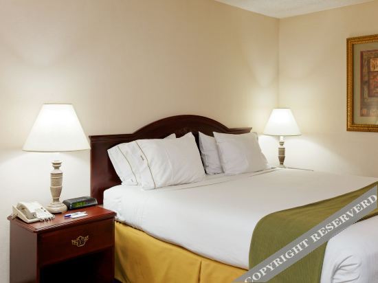 Express & Suites Huntsville University Drive - photo 14