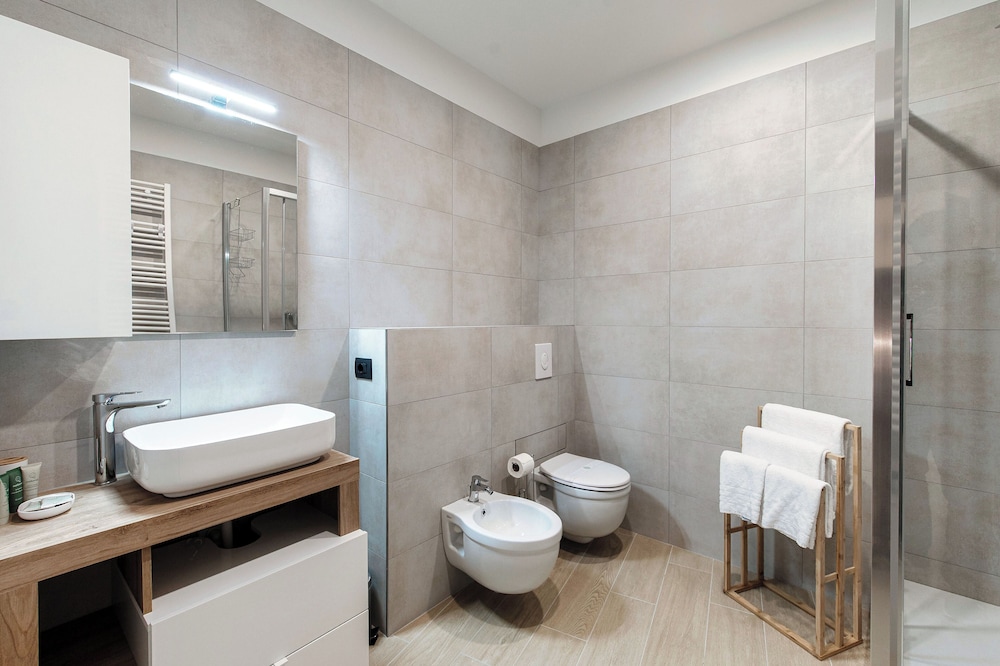 Molly's Home — 4-Star Luxury Hotel in Como, Italy