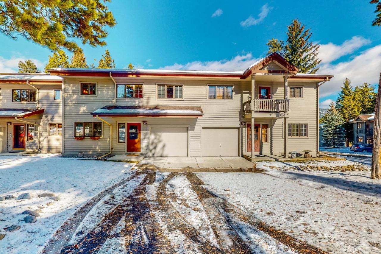 The Hip Rose in Big Sky, United States