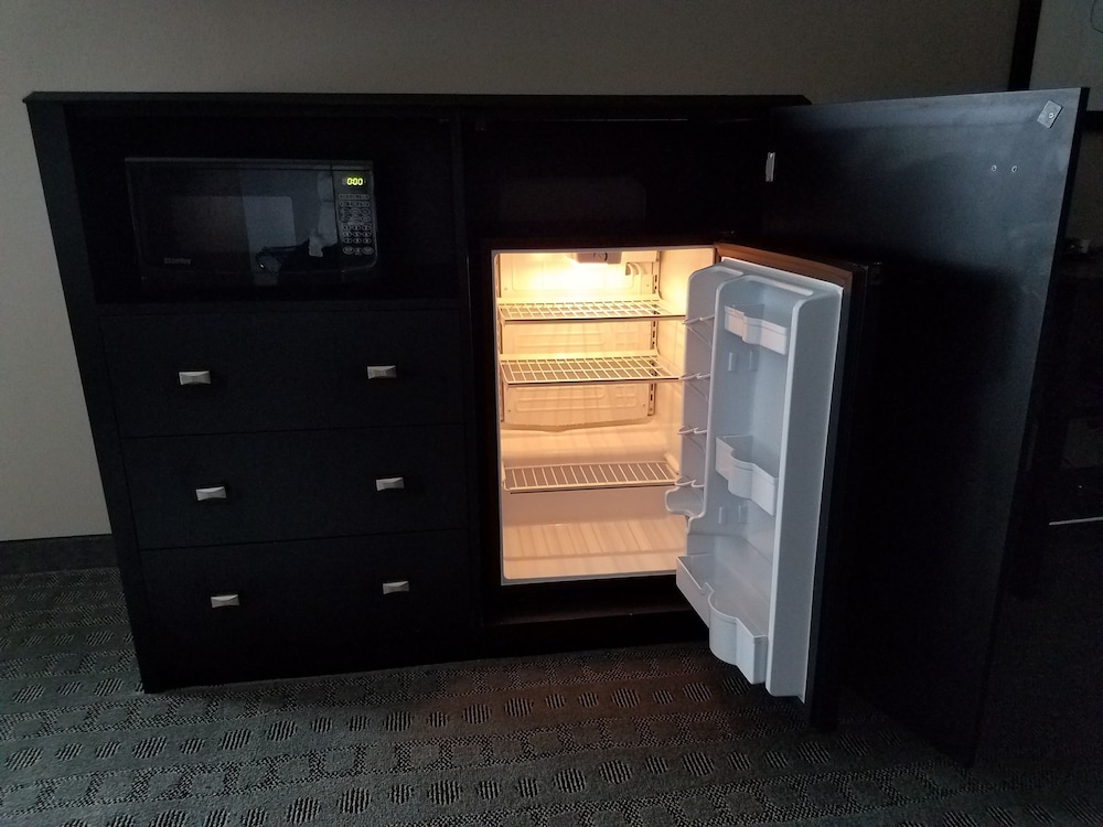 Okoboji Inn & Suites - photo 22