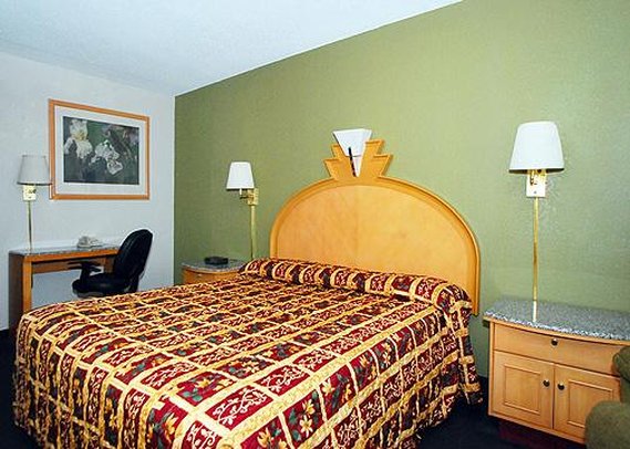 Comfort Inn & Suites in Salina, United States