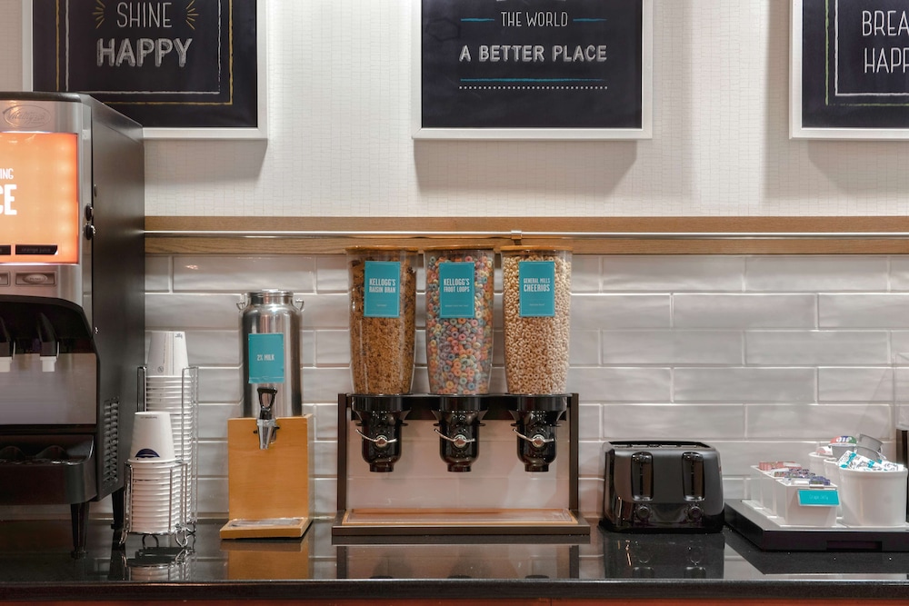 Hampton Inn Easley - photo 45