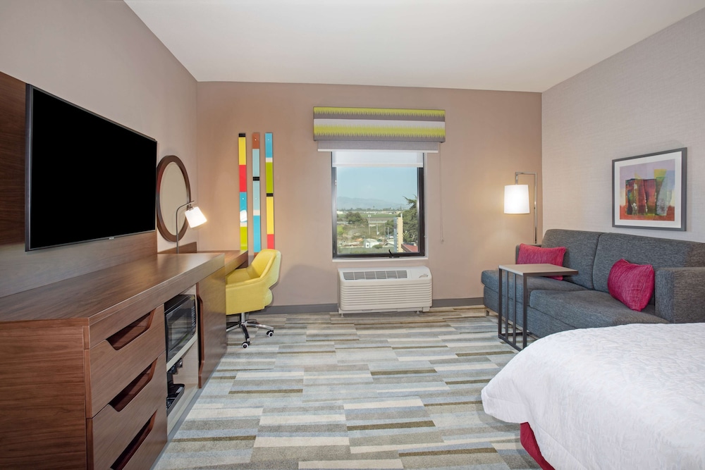 Hampton Inn & Suites Watsonville - photo 19