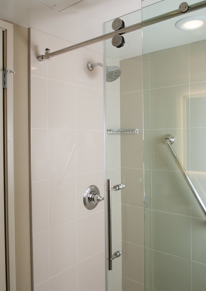 Embassy Suites by Hilton Nashville Airport - photo 23
