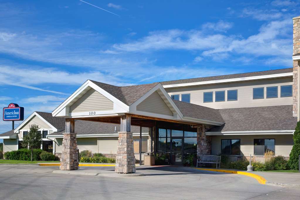 AmericInn by Wyndham Fort Dodge - photo 2