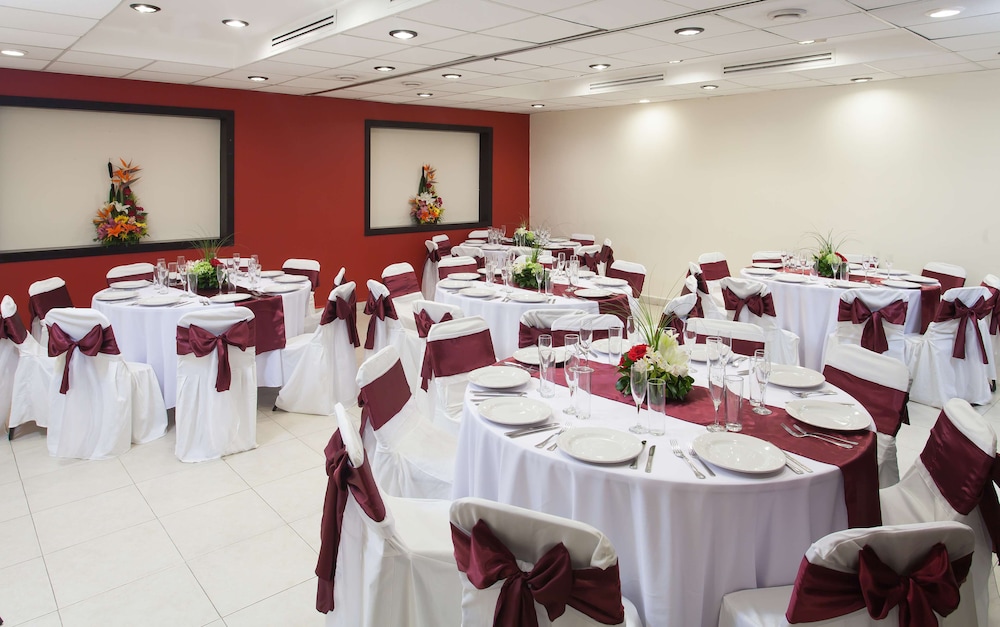 Indoor wedding