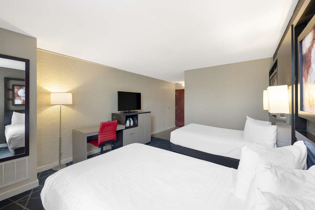 Best Western Plus Austin Central - photo 27