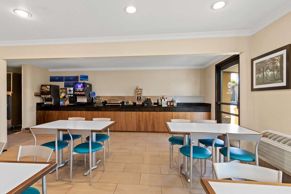 Best Western Date Tree Hotel - photo 14