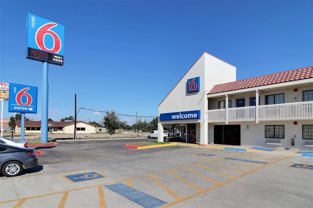 Motel 6 Amarillo TX Airport - photo 2