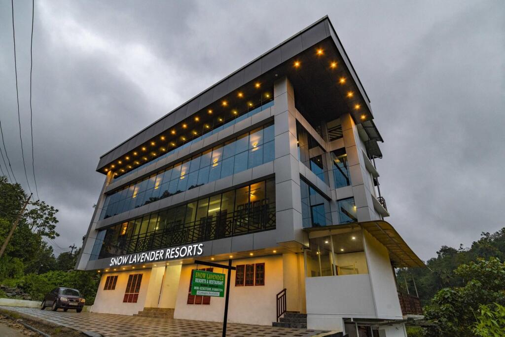 The Cool Resort - carbon neutral hotel in Munnar