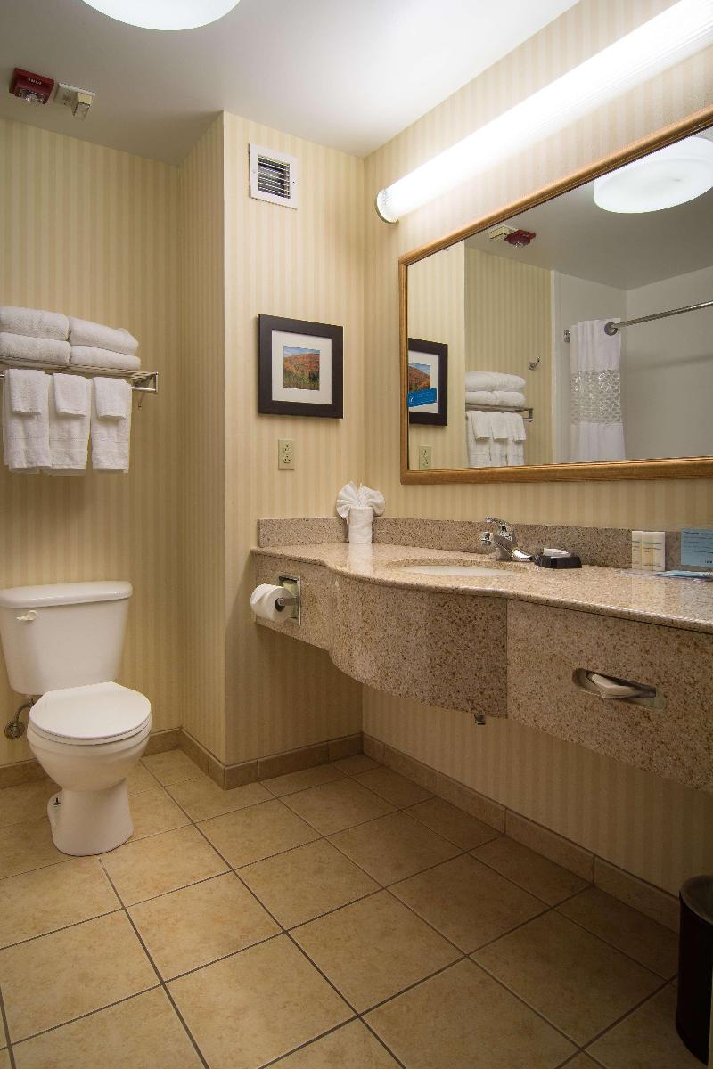 Hampton Inn Lewisburg - photo 63