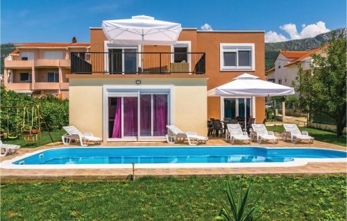 Beautiful Home In Kastel Kambelovac — 4-Star Luxury Hotel in Kastel Kambelovac, Croatia