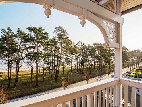 Strandvillen Binz Ferienwohnung mit Meerblick 2 Schlafzimmern und Balkon SV 613 — 4-Star Luxury Hotel in Ostseebad Binz, Germany