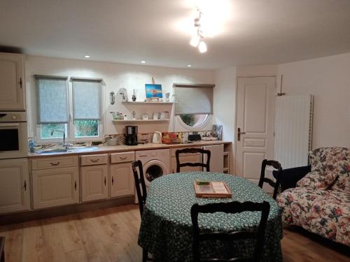 Hentig Ar Feunteun in Plouaret, France