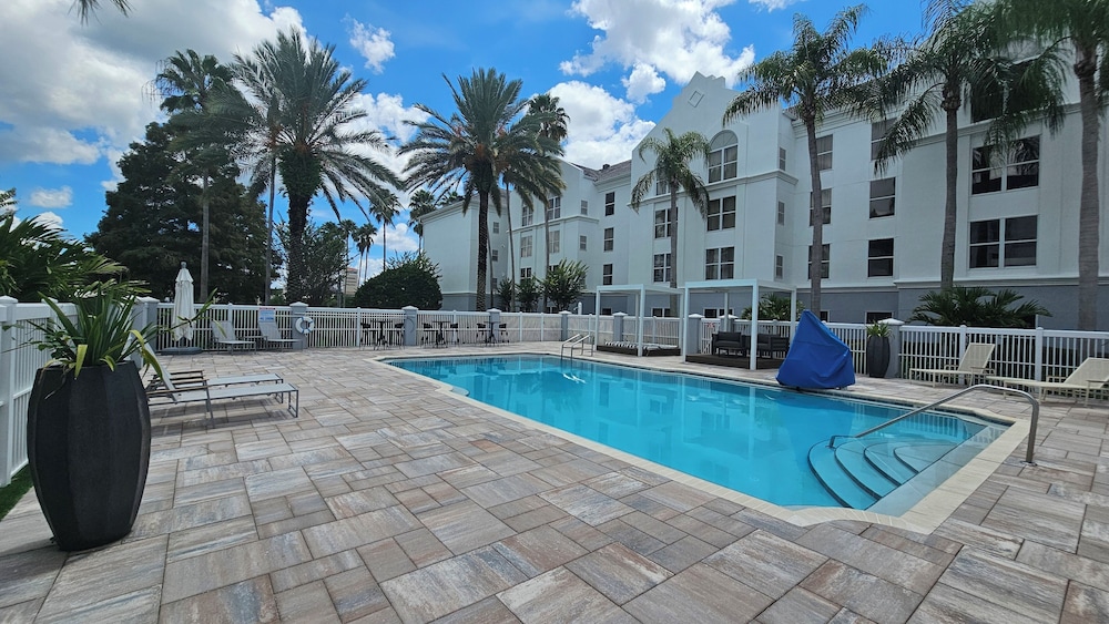 Montreal Suites Orlando By Ihg - photo 22
