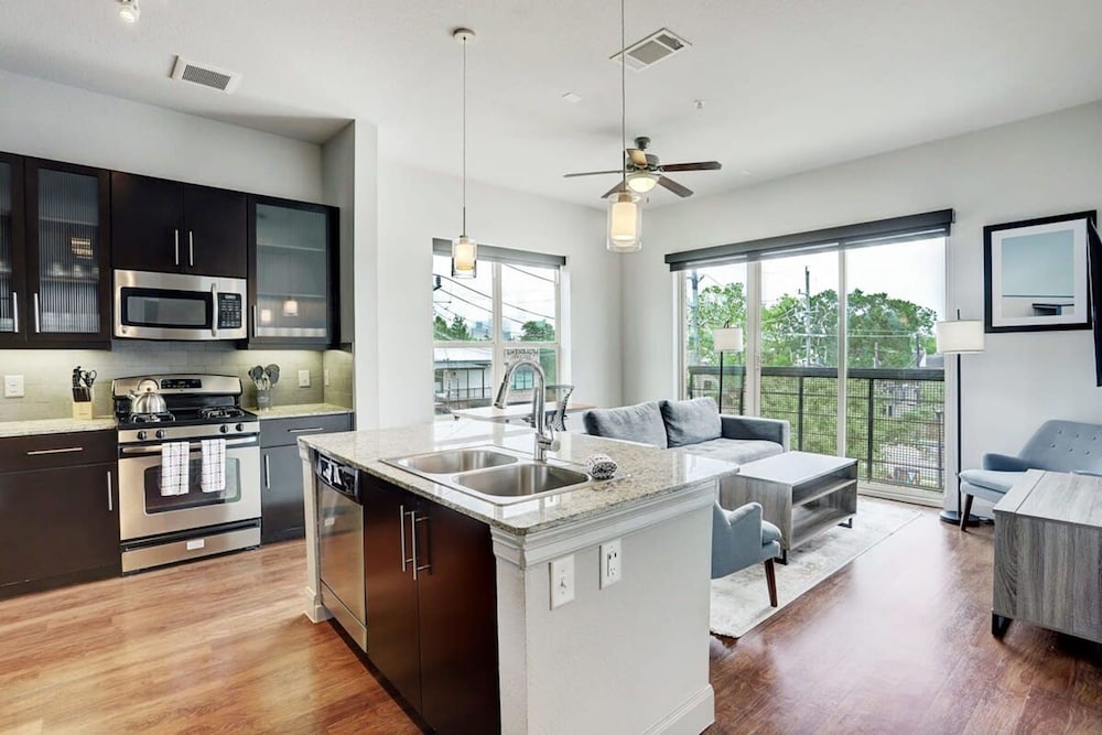 Jade At Millennium 3 Bed Apt in Houston — 4-Star Luxury Hotel in Houston, United States