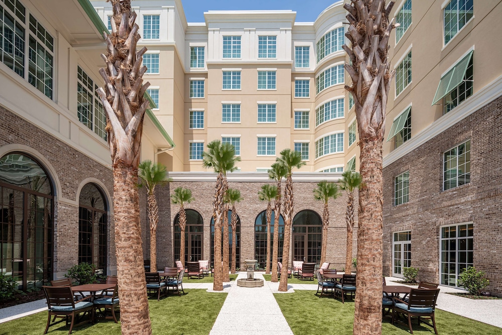 Embassy Suites by Hilton Charleston Harbor Mt. Pleasant - photo 32