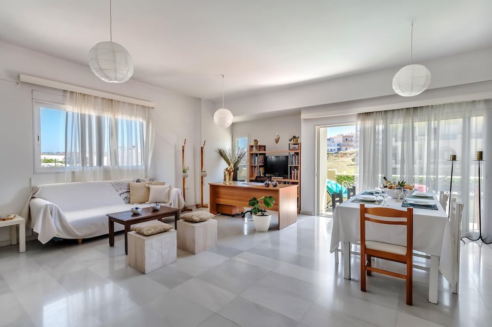 Marele Apartment by Cretan Houses — 4-Star Luxury Hotel in Irakleion, Greece