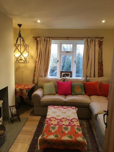 St Anthony s bright perkily decorated 3 bedroom house