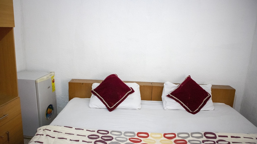 Gulf Suites Hotel - last minute hotel in Accra