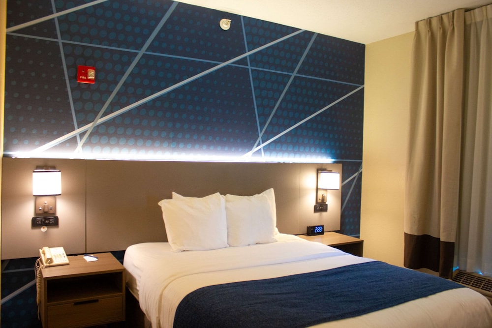 Country Inn & Suites by Radisson Rock Falls IL - photo 4