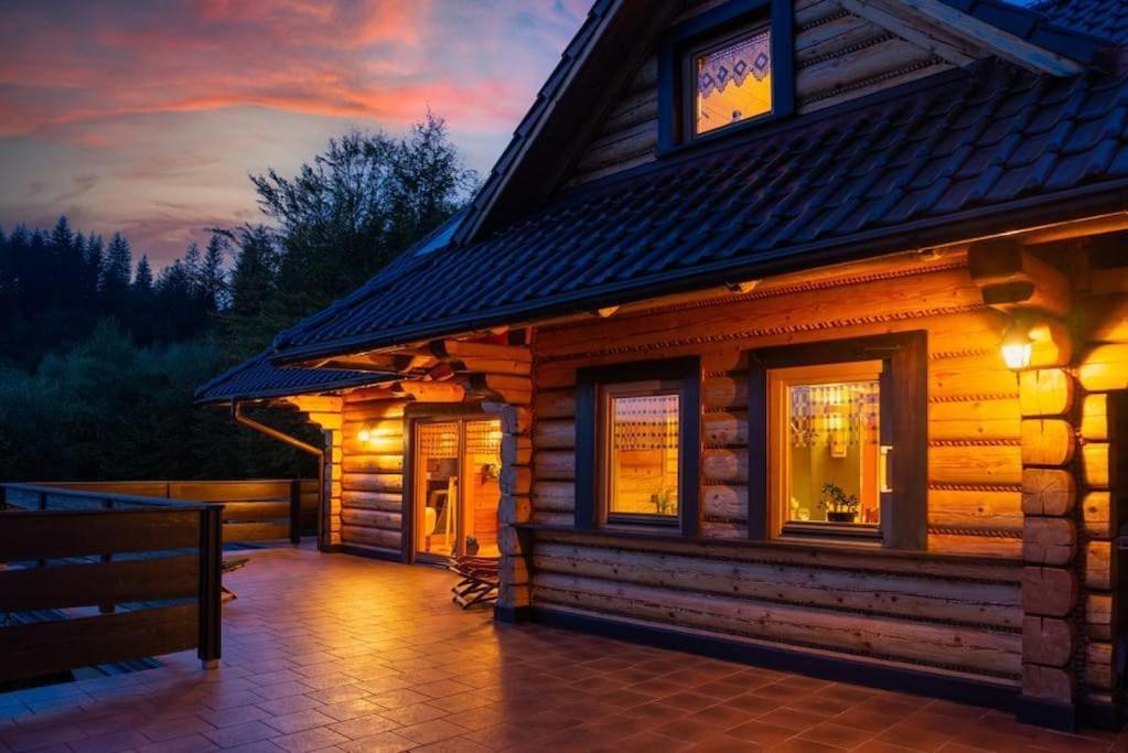 Poziomkowy Dom Wisła Dom Z Bali Sauna Taras in Wisla, Poland