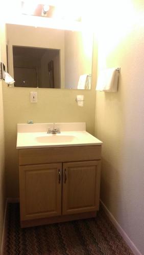 Pine View Motel - photo 33
