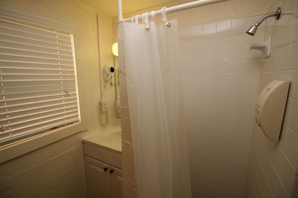 Driftin Sands Motel - photo 33
