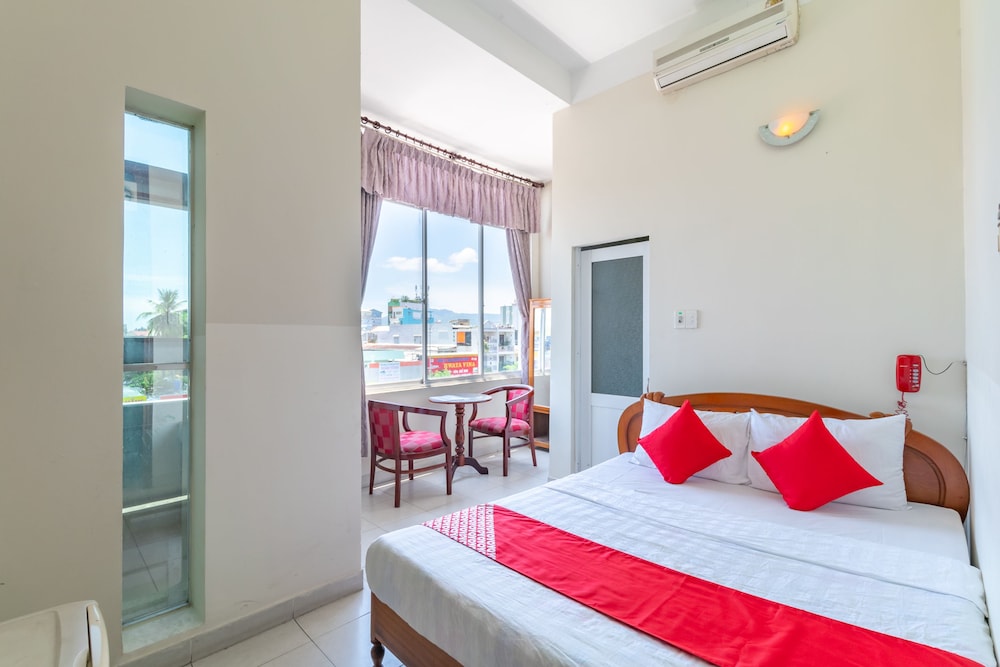 OYO 242 Thien Thanh Hotel Da Nang in Thanh Khe, Vietnam