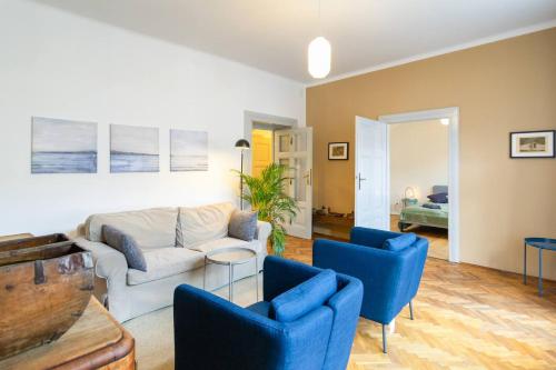 Vintage Charm 3 Bedrooms Old Town — 4-Star Luxury Hotel in Krakow, Poland