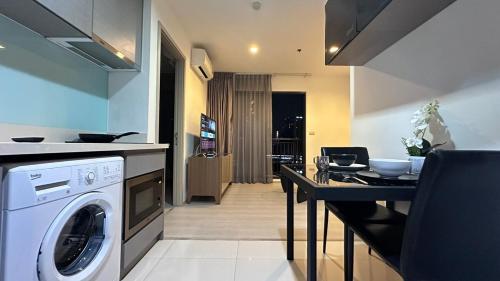 Beautiful condo BTS Thonglor 5mins by walking