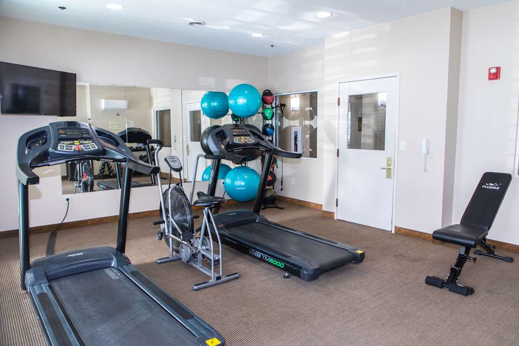 MainStay Suites Fargo I 94 Medical Center - photo 35