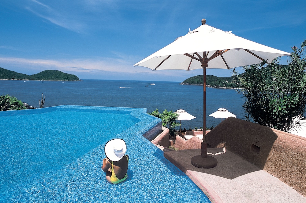 Infinity pool