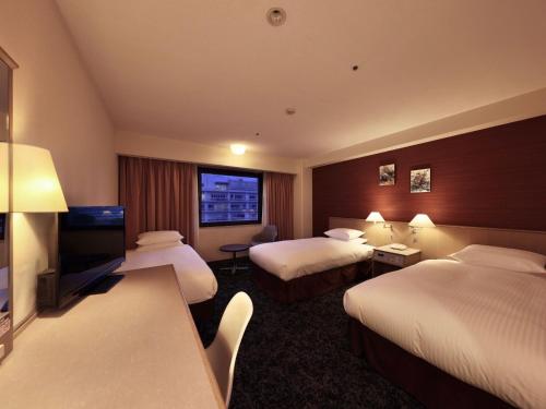 Minamisenri Crystal Hotel Vacation STAY 78162v — hotel in Suita