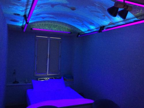 Dear Place - carbon neutral hotel in Osaka