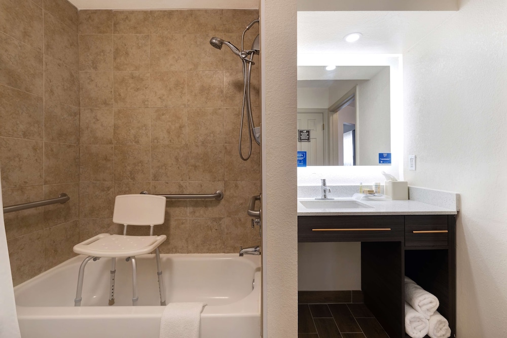 Homewood Suites by Hilton Jackson Ridgeland - photo 33