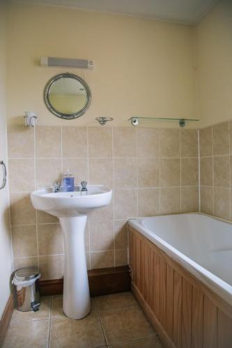 Millmoor Farm Holidays — Malpas — photo 4