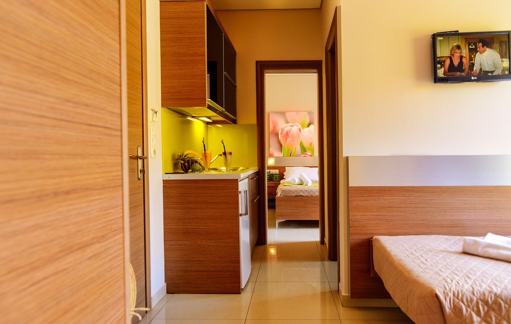 Relax Hotel — hotel in Palaiochora