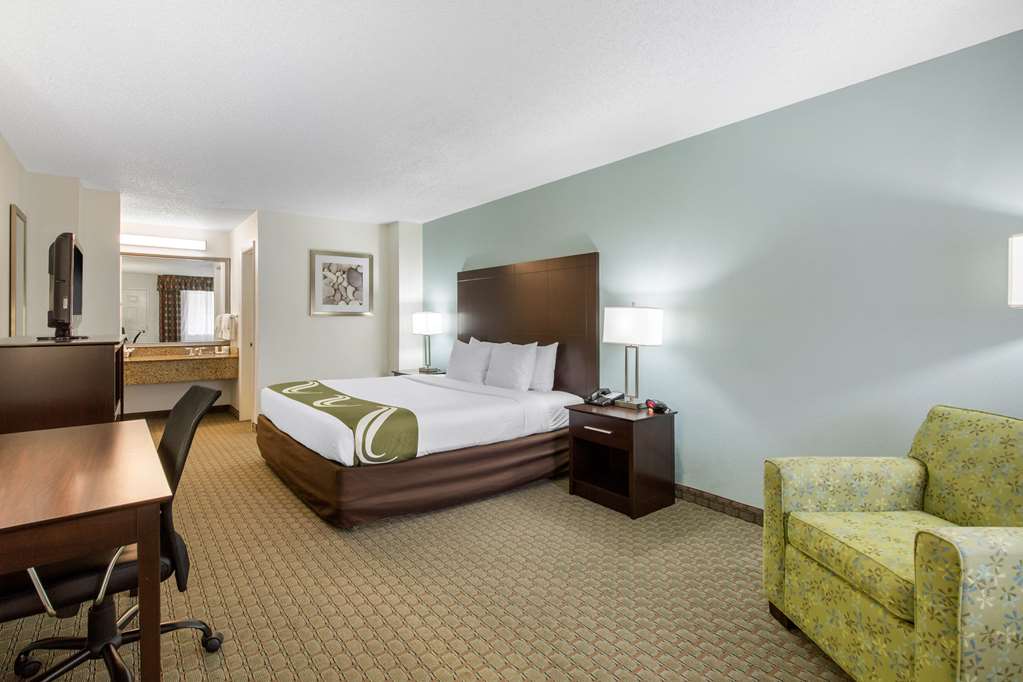 Quality Inn Clute Freeport - photo 9