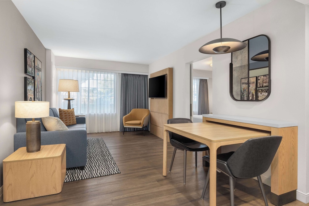 Homewood Suites by Hilton San Diego Airport Liberty Station - photo 25