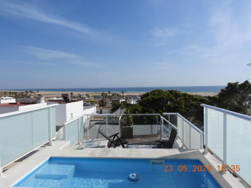 Aba Penthouse Piscina&Azotea Privada in Conil De La Frontera, Spain