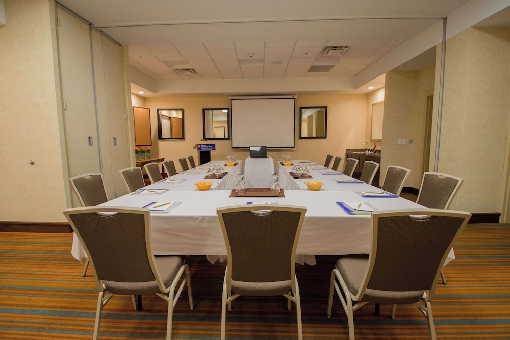 Hilton Garden Inn Watertown Thousand Islands - photo 81