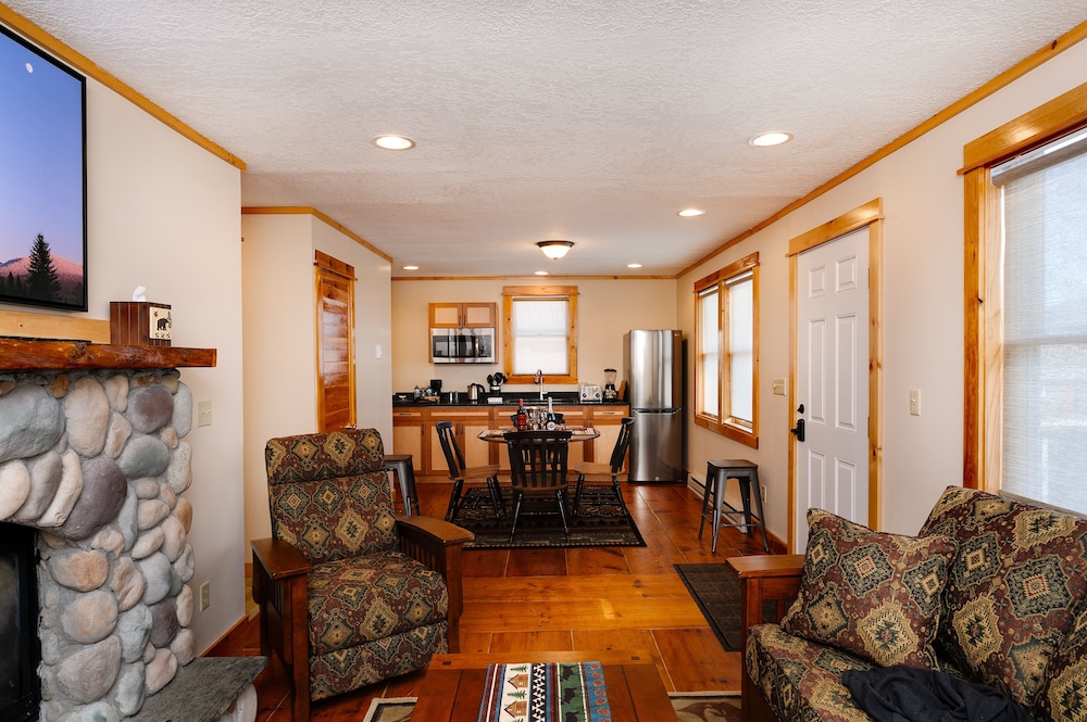 Cobble Mountain Lodge - photo 19